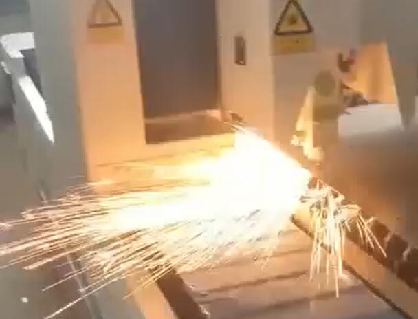 光纖激光切割機(jī)